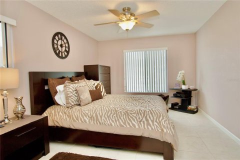 Villa ou maison à vendre à New Port Richey, Floride: 2 chambres, 182 m2 № 2395634 - photo 24