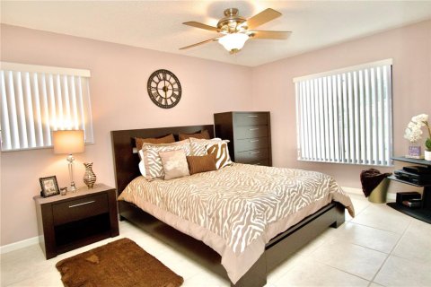Villa ou maison à vendre à New Port Richey, Floride: 2 chambres, 182 m2 № 2395634 - photo 25