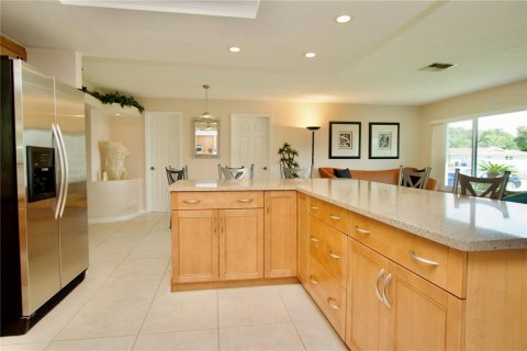Villa ou maison à vendre à New Port Richey, Floride: 2 chambres, 182 m2 № 2395634 - photo 15