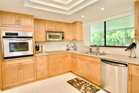 Villa ou maison à vendre à New Port Richey, Floride: 2 chambres, 182 m2 № 2395634 - photo 16