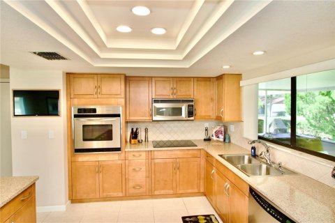 Villa ou maison à vendre à New Port Richey, Floride: 2 chambres, 182 m2 № 2395634 - photo 14