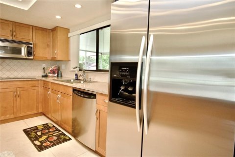 Villa ou maison à vendre à New Port Richey, Floride: 2 chambres, 182 m2 № 2395634 - photo 12