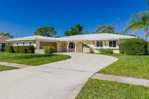 Casa en alquiler en Port St. Lucie, Florida, 4 dormitorios, 207.92 m2 № 2407994 - foto 2
