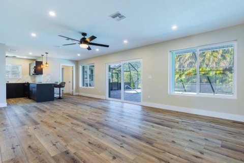 Casa en alquiler en Port St. Lucie, Florida, 4 dormitorios, 207.92 m2 № 2407994 - foto 11