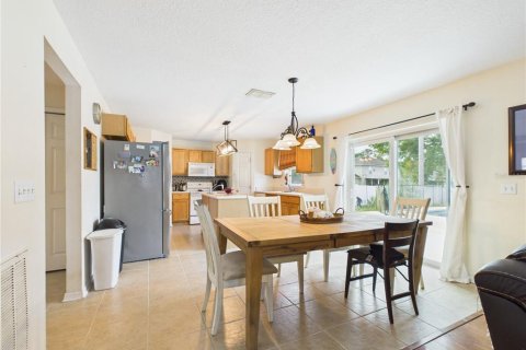 Casa en venta en Ocala, Florida, 4 dormitorios, 262.17 m2 № 2237446 - foto 9