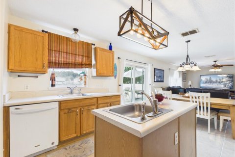 Casa en venta en Ocala, Florida, 4 dormitorios, 262.17 m2 № 2237446 - foto 7