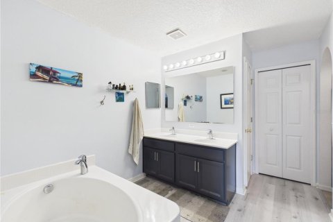 Casa en venta en Ocala, Florida, 4 dormitorios, 262.17 m2 № 2237446 - foto 16