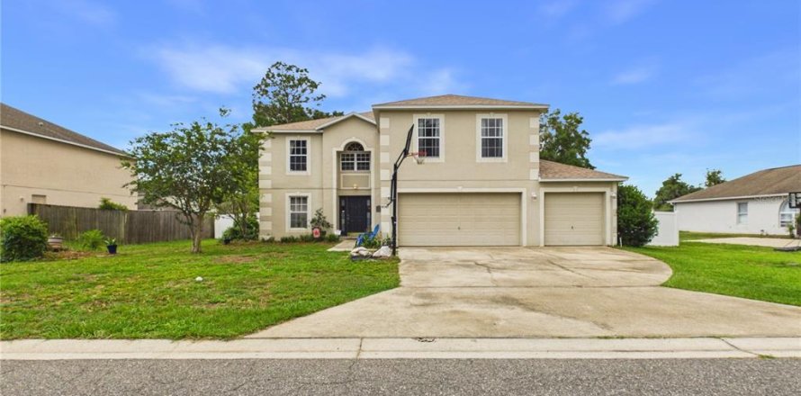 Casa en Ocala, Florida 4 dormitorios, 262.17 m2 № 2237446