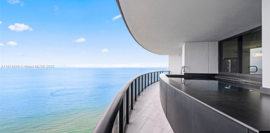 Condo à Sunny Isles Beach, Floride, 4 chambres № 1934062