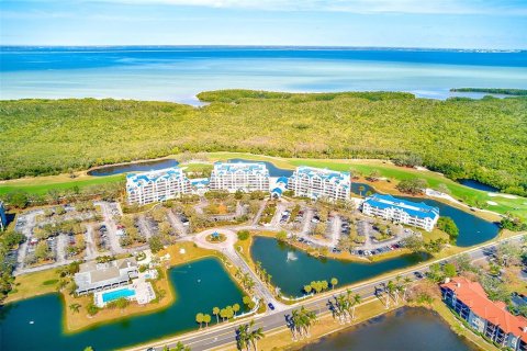 Condo in Clearwater, Florida, 2 bedrooms  № 2280369