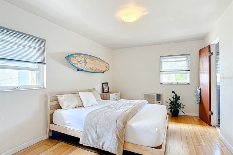 Condo in Saint Pete Beach, Florida, 1 bedroom  № 1090314 - photo 22