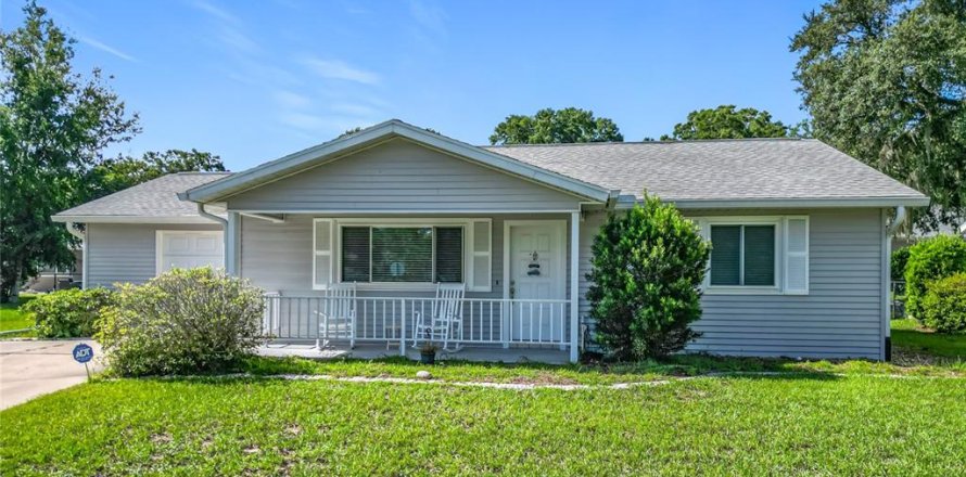 House in Ocala, Florida 2 bedrooms, 113.71 sq.m. № 1834734