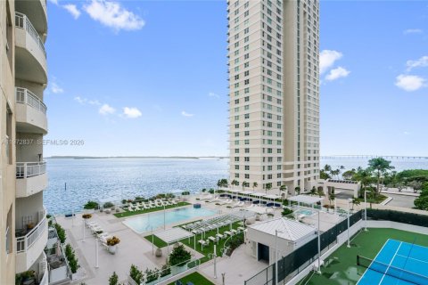 Condominio en venta en Miami, Florida, 1 dormitorio, 62.62 m2 № 2033181 - foto 4
