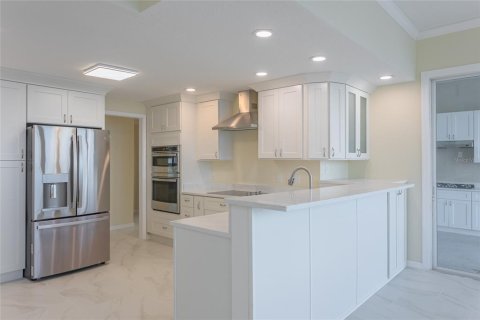Villa ou maison à vendre à New Port Richey, Floride: 4 chambres, 216.09 m2 № 2133013 - photo 16