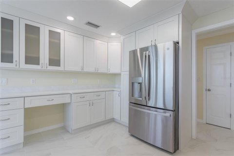 Villa ou maison à vendre à New Port Richey, Floride: 4 chambres, 216.09 m2 № 2133013 - photo 18