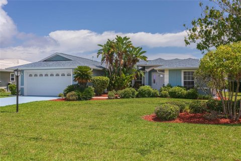 Villa ou maison à vendre à New Port Richey, Floride: 4 chambres, 216.09 m2 № 2133013 - photo 7