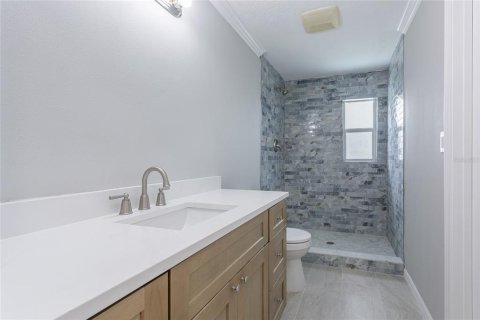 Villa ou maison à vendre à New Port Richey, Floride: 4 chambres, 216.09 m2 № 2133013 - photo 22