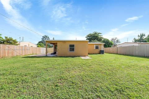 Casa en venta en Margate, Florida, 3 dormitorios, 108.88 m2 № 1952287 - foto 29