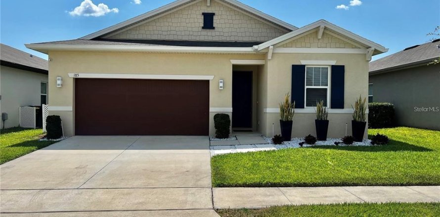 Casa en Davenport, Florida 4 dormitorios, 179.86 m2 № 1870207