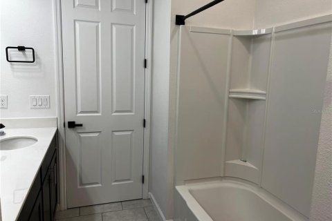 Casa en alquiler en Davenport, Florida, 4 dormitorios, 179.86 m2 № 1870207 - foto 12