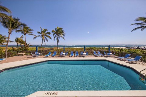 Condo in Pompano Beach, Florida, 2 bedrooms  № 2190781 - photo 25