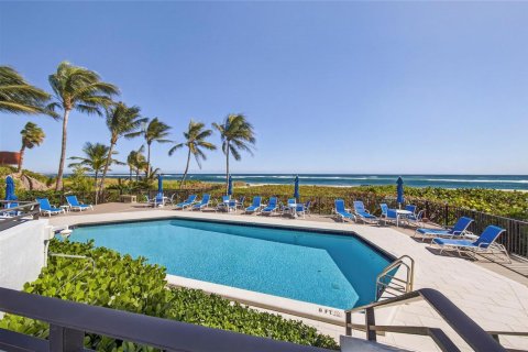 Condo in Pompano Beach, Florida, 2 bedrooms  № 2190781 - photo 26