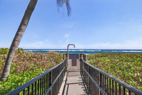 Condo in Pompano Beach, Florida, 2 bedrooms  № 2190781 - photo 4