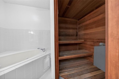 Condo in Pompano Beach, Florida, 2 bedrooms  № 2190781 - photo 30