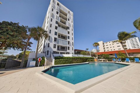 Condo in Pompano Beach, Florida, 2 bedrooms  № 2190781 - photo 28