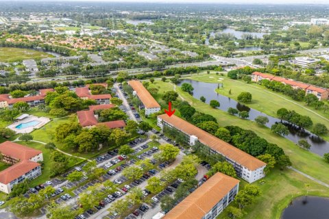 Condominio en venta en Pembroke Pines, Florida, 2 dormitorios, 108.32 m2 № 1813995 - foto 28