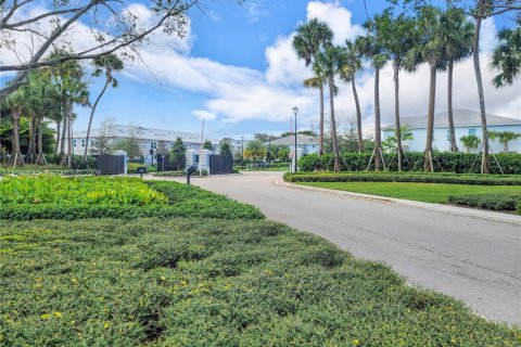 Touwnhouse à louer à Deerfield Beach, Floride: 3 chambres, 171.13 m2 № 2000614 - photo 5