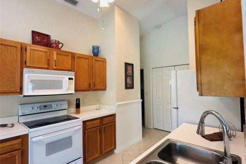 Casa en venta en Lake Suzy, Florida, 2 dormitorios, 134.62 m2 № 2234337 - foto 13