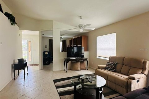 Casa en venta en Lake Suzy, Florida, 2 dormitorios, 134.62 m2 № 2234337 - foto 9