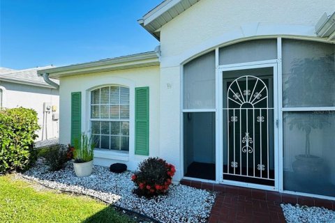 Casa en venta en Lake Suzy, Florida, 2 dormitorios, 134.62 m2 № 2234337 - foto 2