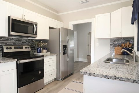 Casa en venta en Saint Petersburg, Florida, 3 dormitorios, 141.58 m2 № 1919806 - foto 6