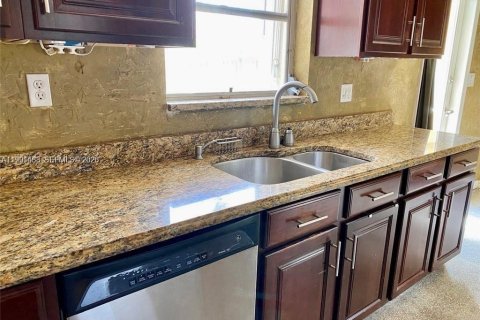 Casa en venta en Wilton Manors, Florida, 3 dormitorios, 115.01 m2 № 2052251 - foto 8