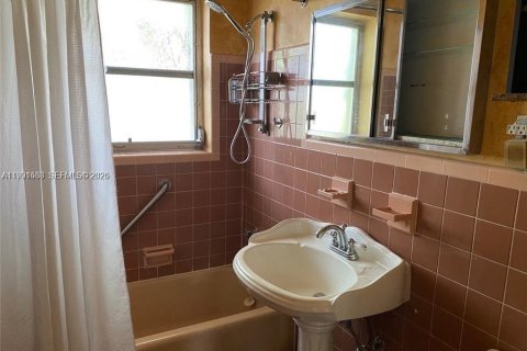 Casa en venta en Wilton Manors, Florida, 3 dormitorios, 115.01 m2 № 2052251 - foto 10