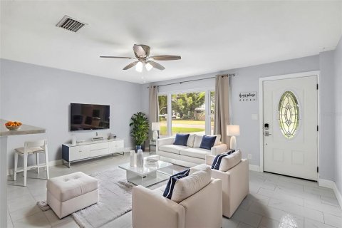 Villa ou maison à vendre à Bradenton, Floride: 3 chambres, 129.32 m2 № 1916043 - photo 3