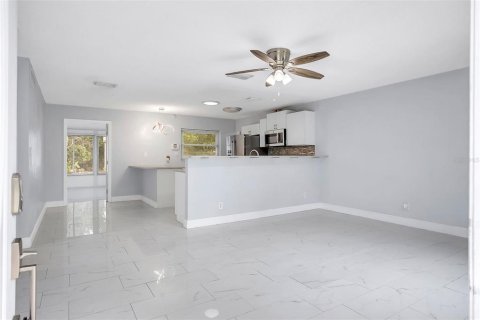 Villa ou maison à vendre à Bradenton, Floride: 3 chambres, 129.32 m2 № 1916043 - photo 5