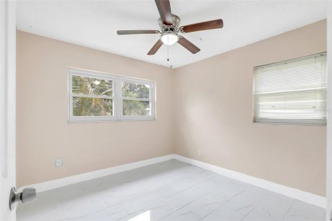 Villa ou maison à vendre à Bradenton, Floride: 3 chambres, 129.32 m2 № 1916043 - photo 12