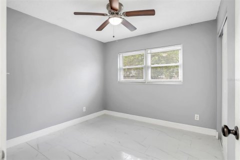 House in Bradenton, Florida 3 bedrooms, 129.32 sq.m. № 1916043 - photo 10
