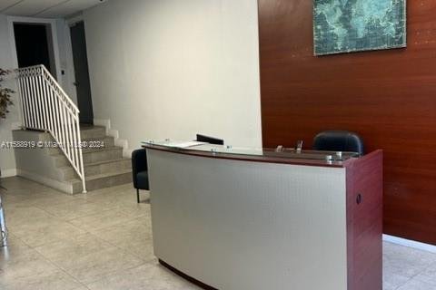 Office in Medley, Florida № 1178463