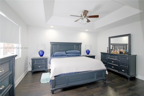 Casa en venta en Miami, Florida, 4 dormitorios, 181.62 m2 № 2011424 - foto 24