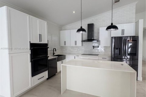 Villa ou maison à louer à Miami Lakes, Floride: 3 chambres, 157.84 m2 № 2390001 - photo 6