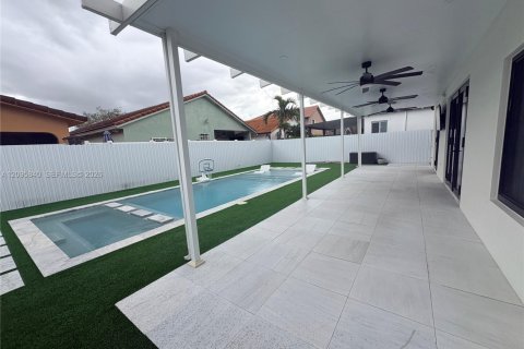 Villa ou maison à louer à Miami Lakes, Floride: 3 chambres, 157.84 m2 № 2390001 - photo 23