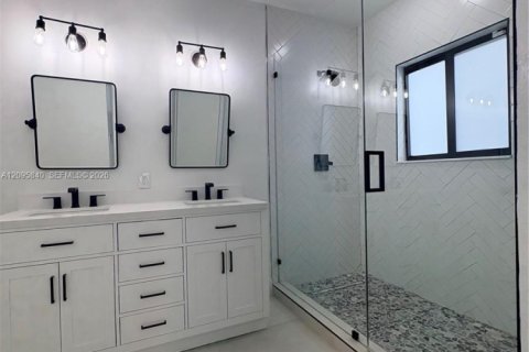 Villa ou maison à louer à Miami Lakes, Floride: 3 chambres, 157.84 m2 № 2390001 - photo 11