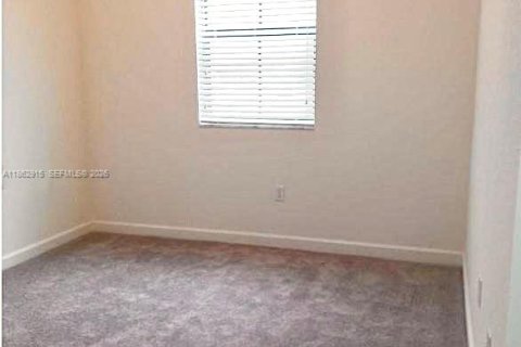 Touwnhouse à vendre à Homestead, Floride: 3 chambres, 133.97 m2 № 2021950 - photo 8