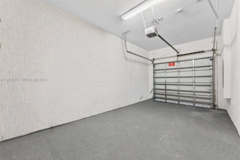 Townhouse in Homestead, Florida 3 bedrooms, 133.97 sq.m. № 2021950 - photo 27