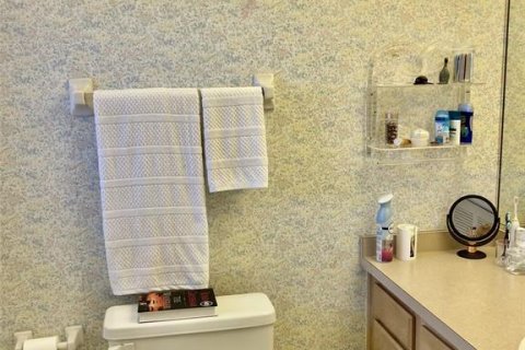 Condo in Bradenton, Florida, 1 bedroom  № 1899174 - photo 13