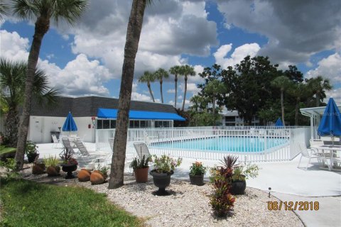 Condo in Bradenton, Florida, 1 bedroom  № 1899174 - photo 22